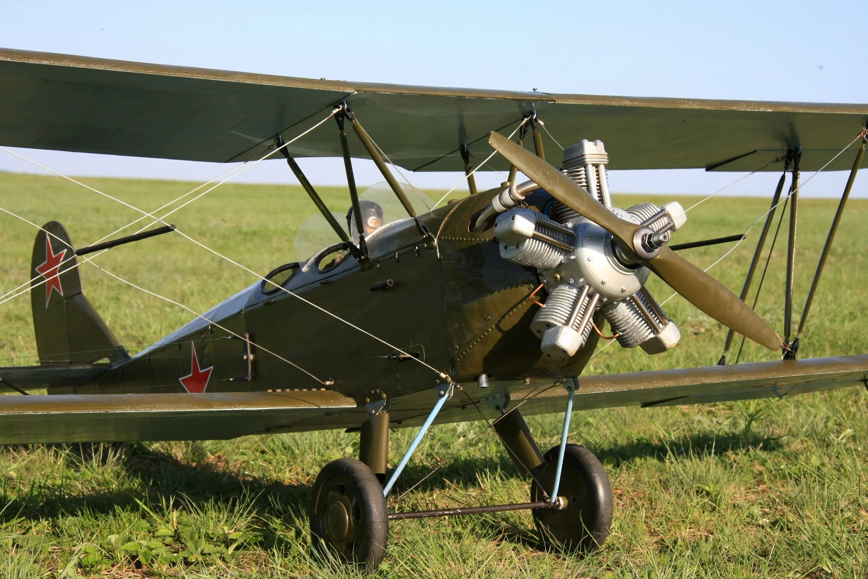 По 2 ото. Биплан по-2. Самолет an-2 биплан. У-2 самолёт кукурузник. Самолет у-2 по-2.