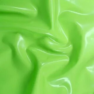 Ярко зеленеющая