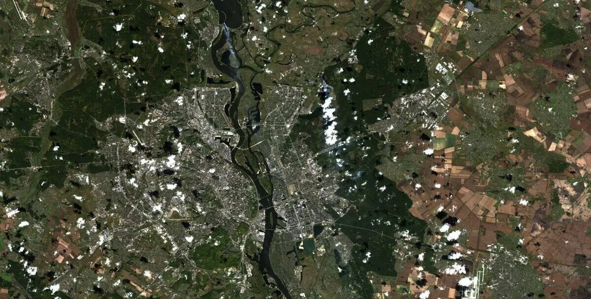 Вид из космоса. Снимки со спутника. Спутниковый снимок. Спутник.