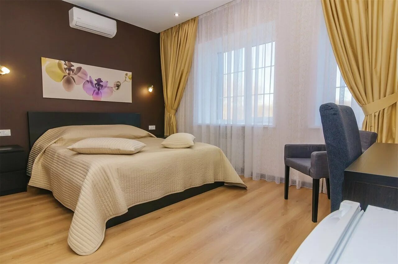 Приволжская 11. Приволжская 11. Рихарда зорге 11 казань. Аквариум солнечная поляна. Парк отель хамовники.