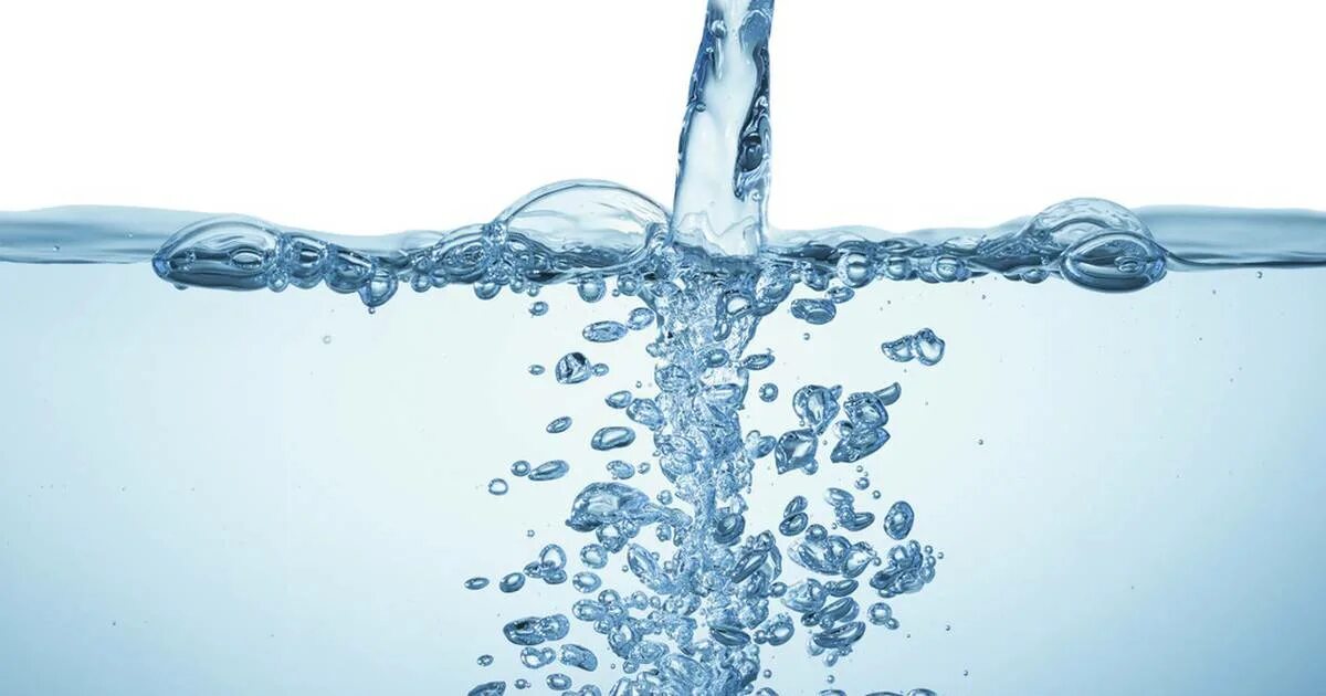 O vode net. O vode net. O vode net. Танец с водой. Круги на воде фон.