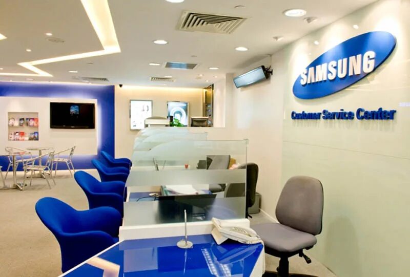 Https samsung ru. Samsung service Center. Сервис центр самсунг реклама. Дизайн сервисного центра самсунг. Сервисный центр США Samsung.