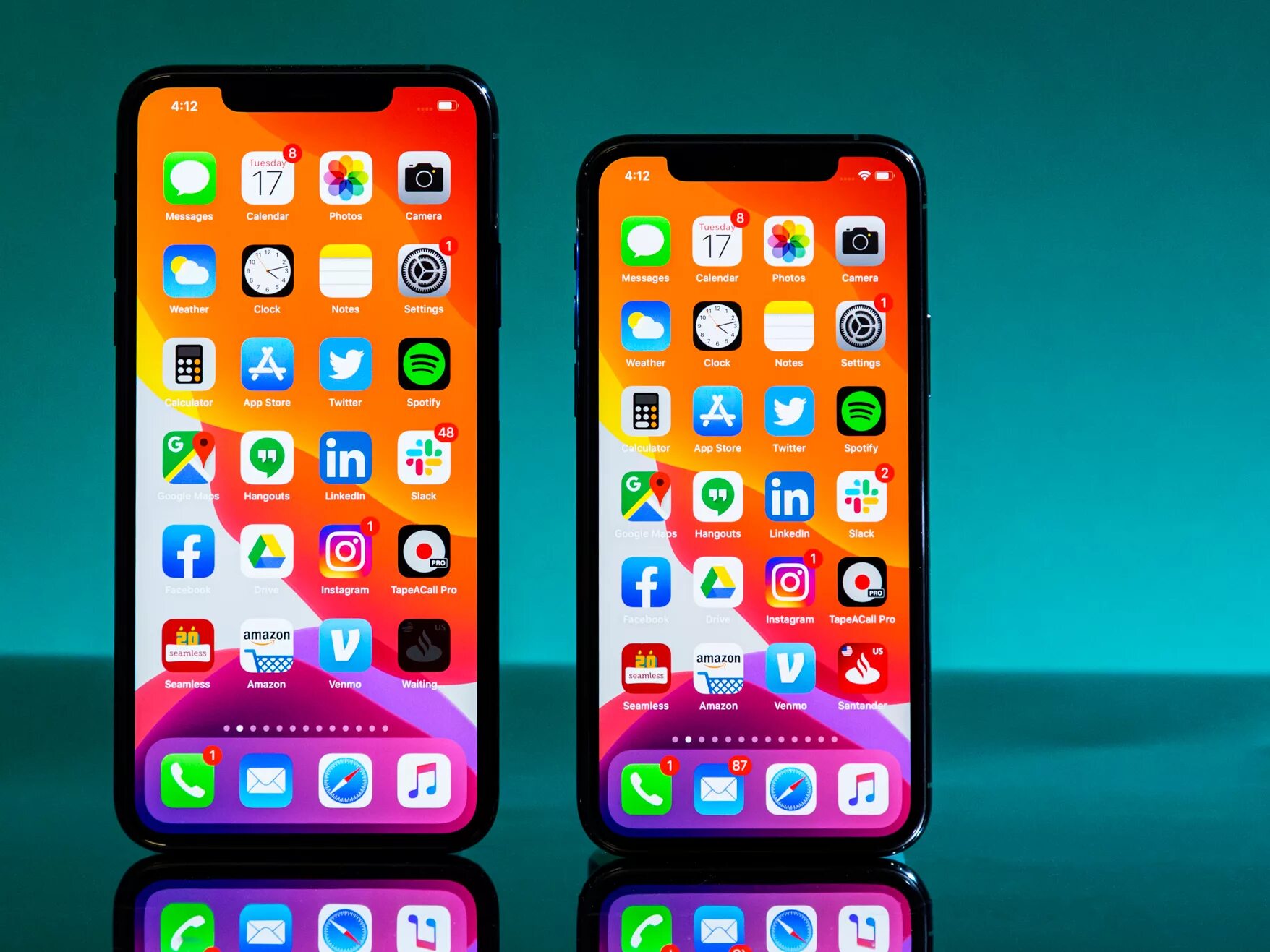 Iphone applications. Iphone 10 pro. iphone 11 приложения. приложения айфона 12. приложения айфона 10.