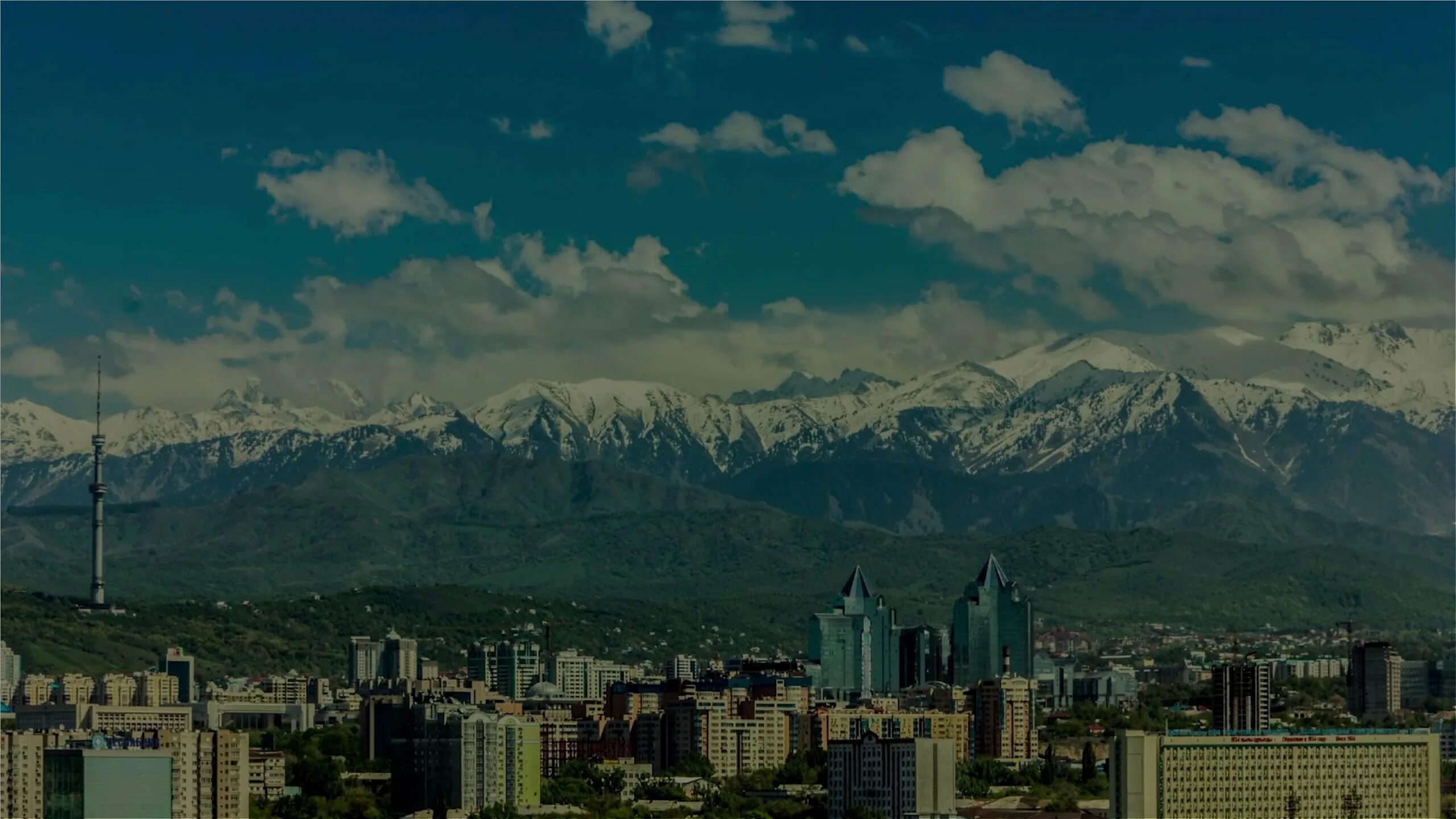 Almaty city. Алма-Ата 2021 город. Алма-Ата Казахстан горы. Казахстан столица Алматы. Алма Ата город в горах.