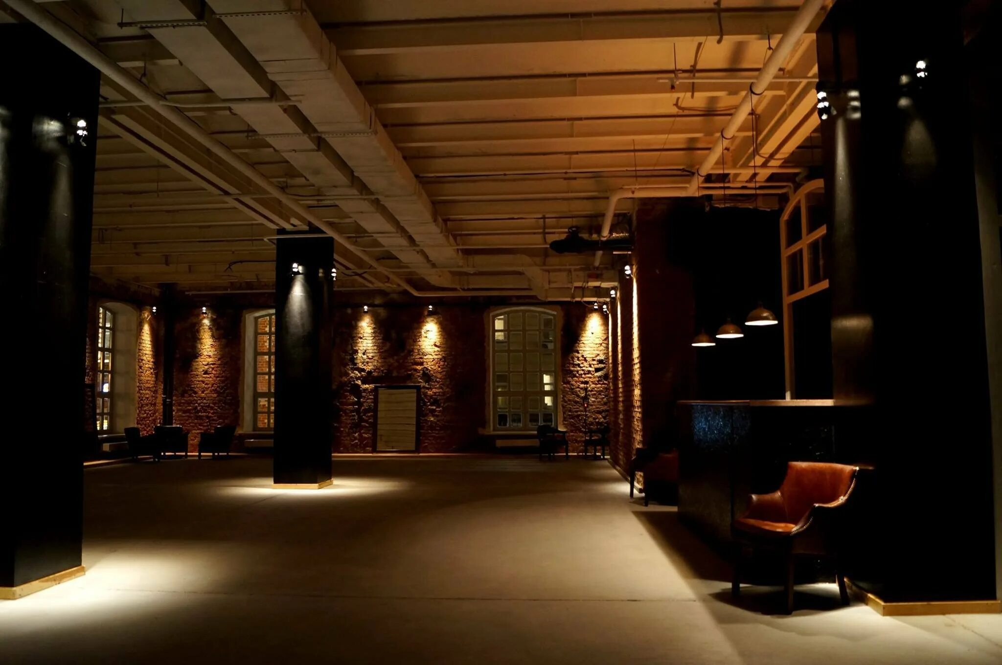 Москва большевик лофт. Лофт большевичка белорусская. Большевик лофт ленинградский. 1. Большевик лофт ленинградский проспект 15 стр 1.