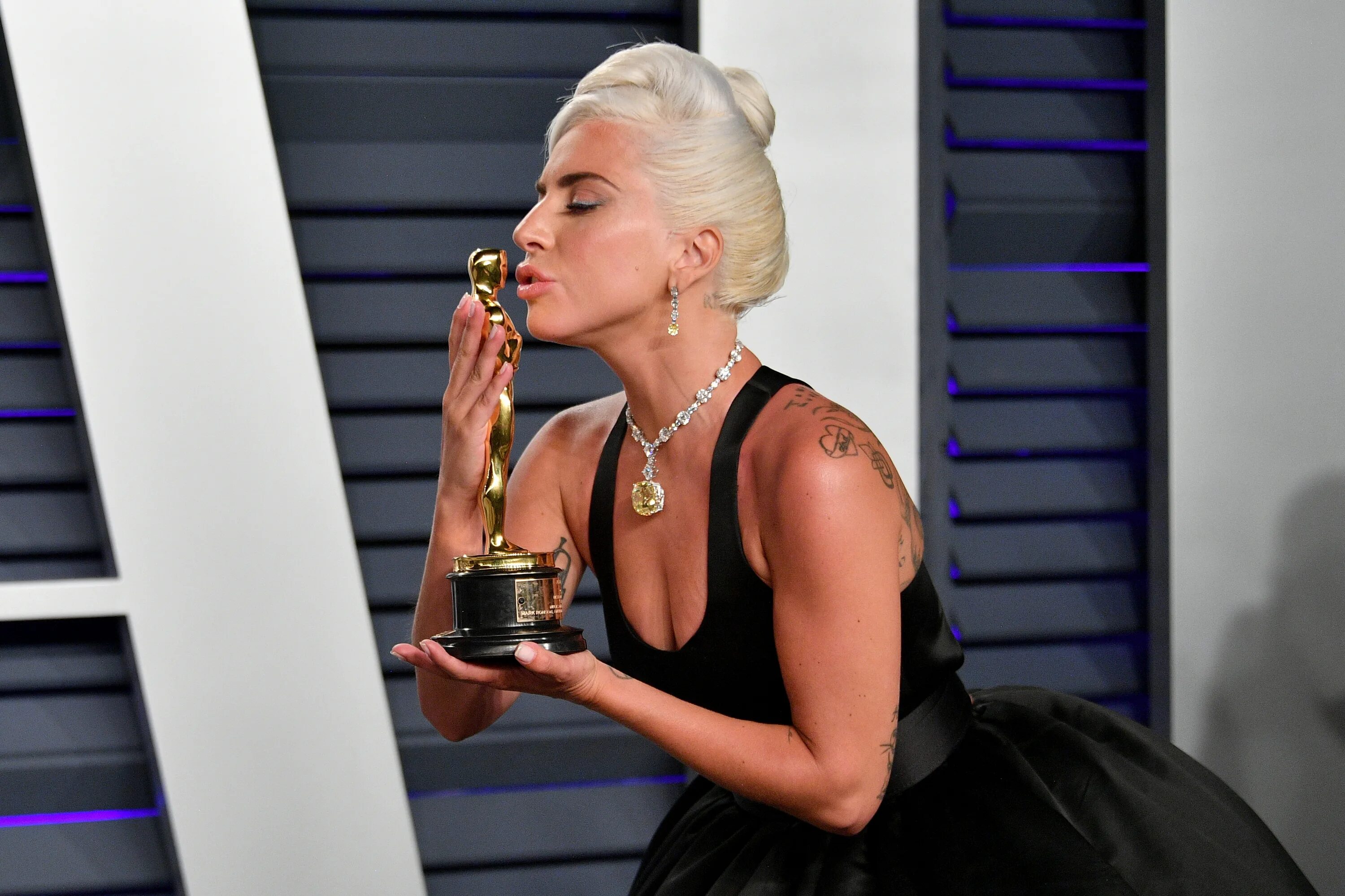 Леди Гага Оскар 2019. Lady Gaga 2021. Леди Гага Оскар 2021. Леди Гага на премии Оскар 2019. Певица оскар