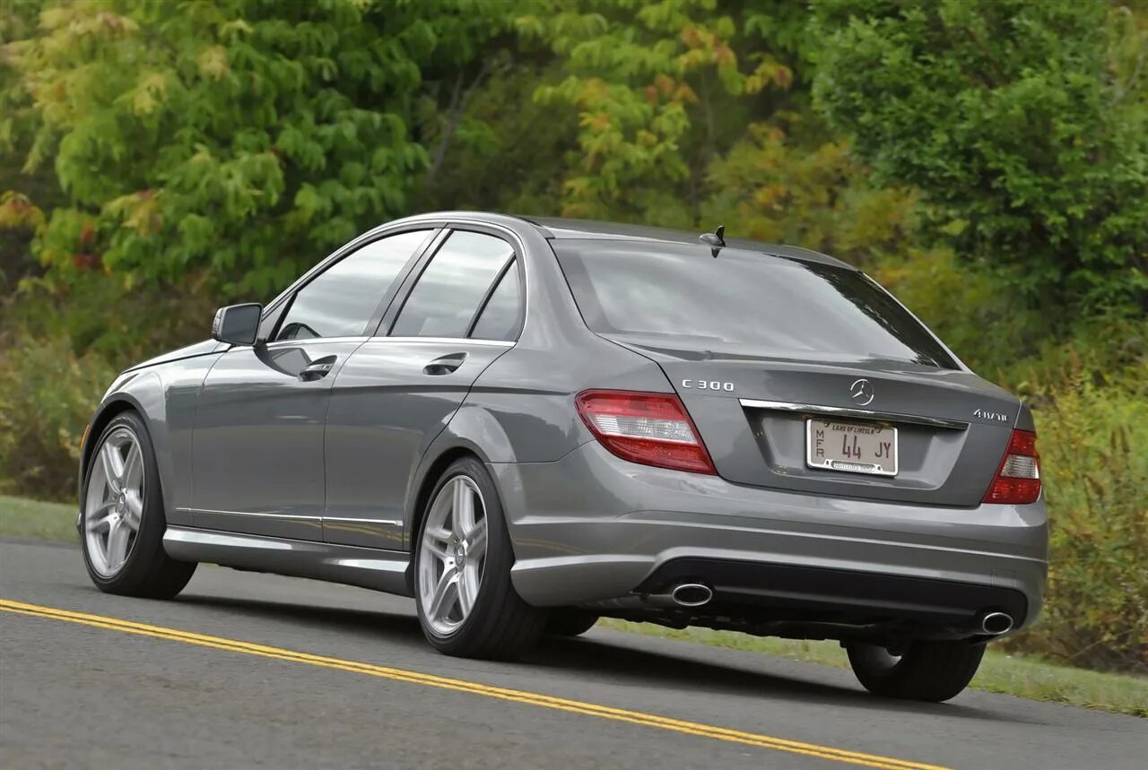 Mercedes benz c300. Мерседес с класс 2011. Mercedes benz c180 2011. Мерседес c class 2011. Mercedes benz c 2011.