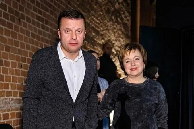 Парфенов где сейчас работает и живет. Леонид парфенов семья. леонид парфенов с женой. парфёнов леонид дети. леонид парфенов фото с женой.