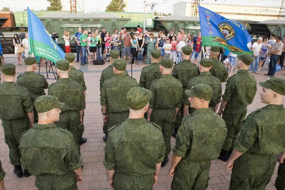 пункт отбора на контракт. цдс киров. войсковая часть киров. служба в кирове. полиция киров.