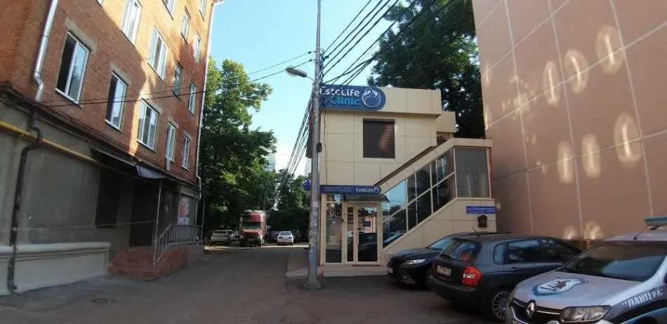 Коммунаров 1 краснодар. Парадигма краснодар коммунаров. Коммунаров 66 краснодар. Коммунаров 225 краснодар. Estelife clinic.