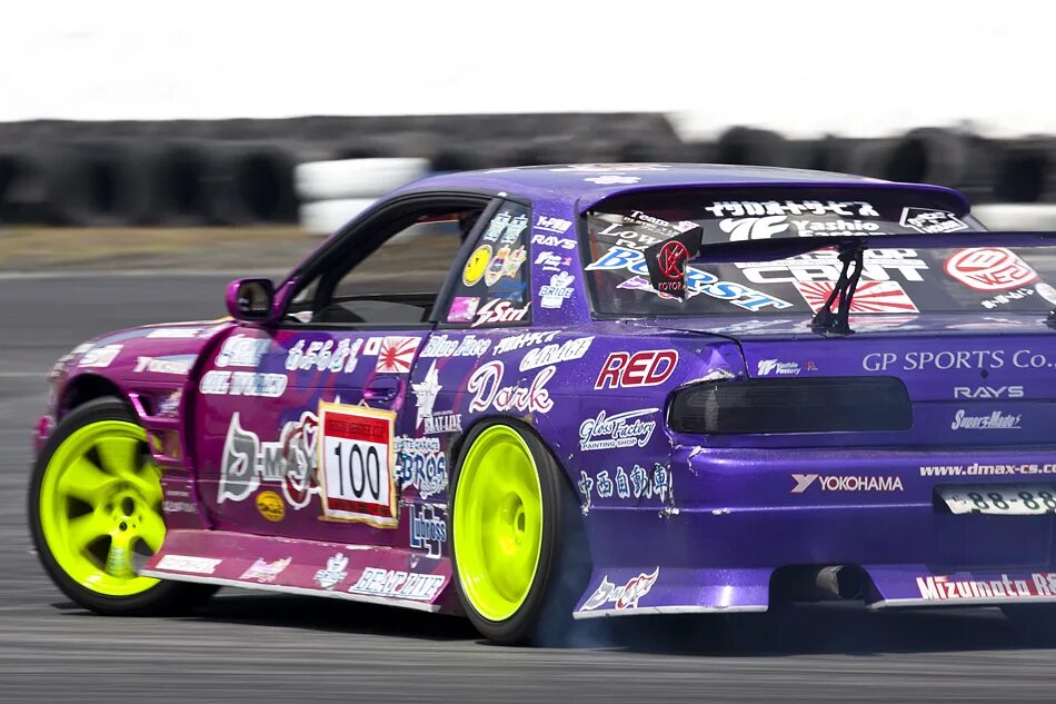 Бас дрифт. Nissan 180sx pink. nissan silvia s13 пинк. 180sx livery. nissan silvia s13 дрифт.