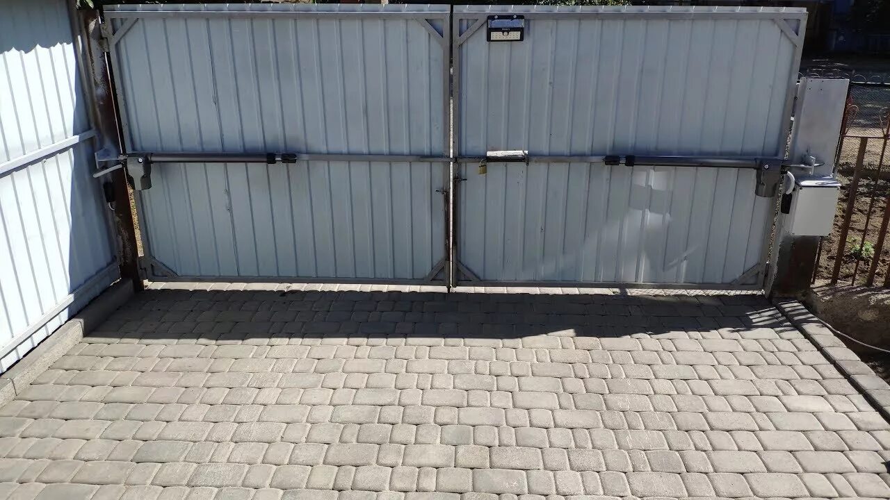 Home gate 150 автоматика для распашных ворот. Home gate 150dc запчасти. Установка распашных ворот home gate. Автоматические ворота своими руками распашные из домкрата. Автоматика распашных ворот а482.