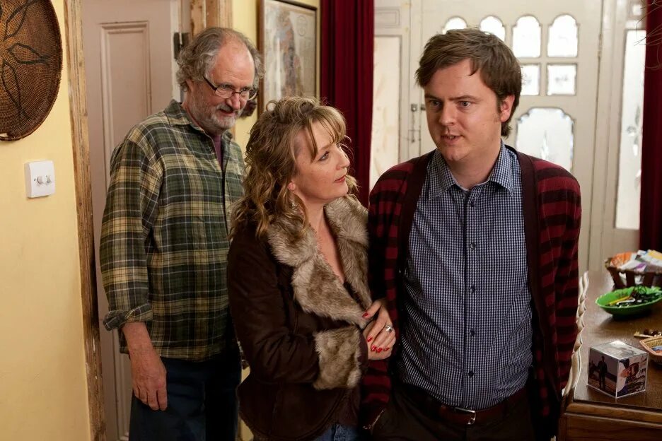 Рут шин фото. Another year 2010. Оливер молтман. Ещё один год фильм. Another year.