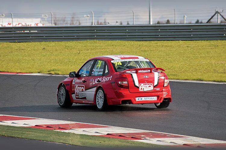 Авто спорт ростов. Лада Гранта гоночная версия. Лада Гранта лифтбек дрифт. Лада  спорт  Горизонт. Лада спорт седан ДЖИТИ.