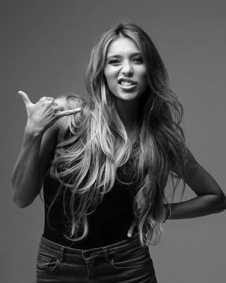 Ура! Регина Тодоренко выходит замуж - www.ellegirl.ru theGirl