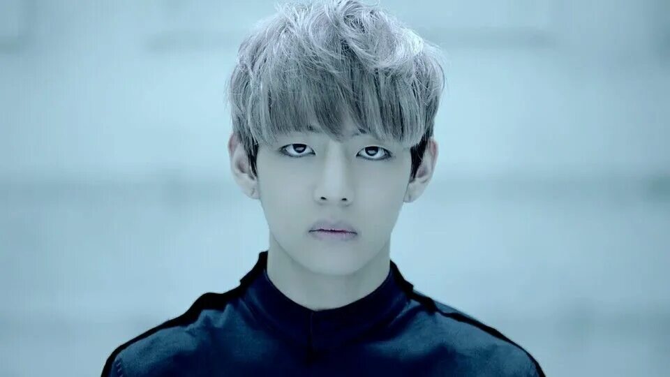 Bts kim taehyung. Тэхен бтс. Тэхен из бтс. Тэхен из бтс. Бтс тэхен диспатч.
