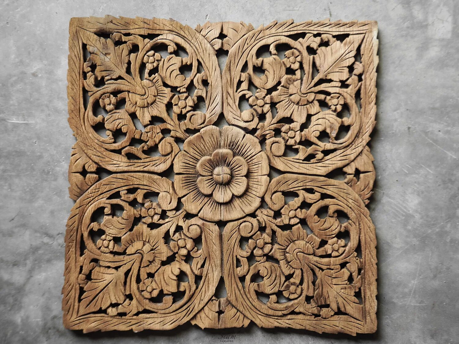 Flower wood мм2. Woodcarving резьба по дереву. Вуд Карвинг резьба дерева. Санъати кандакори. Современная резьба по дереву.