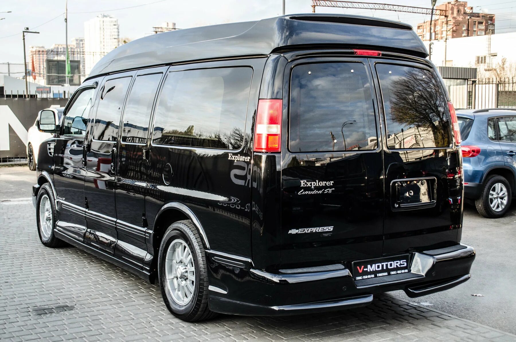 Limited se. Шевроле эксплорер Лимитед. Chevrolet Express 2009. Шевроле экспресс Лимитед se. Шевроле экспресс эксплорер Лимитед.