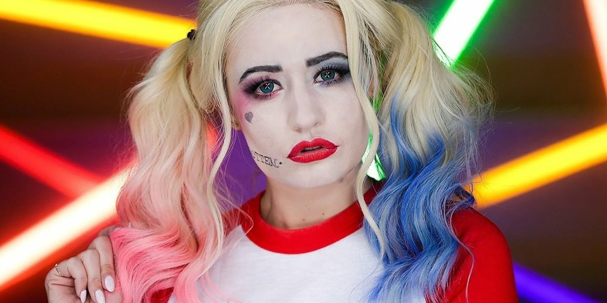 Харли квинн. Марго робби джокер. Injustice 2 harley quinn. Марго робби харли арт. Квин харли квин.