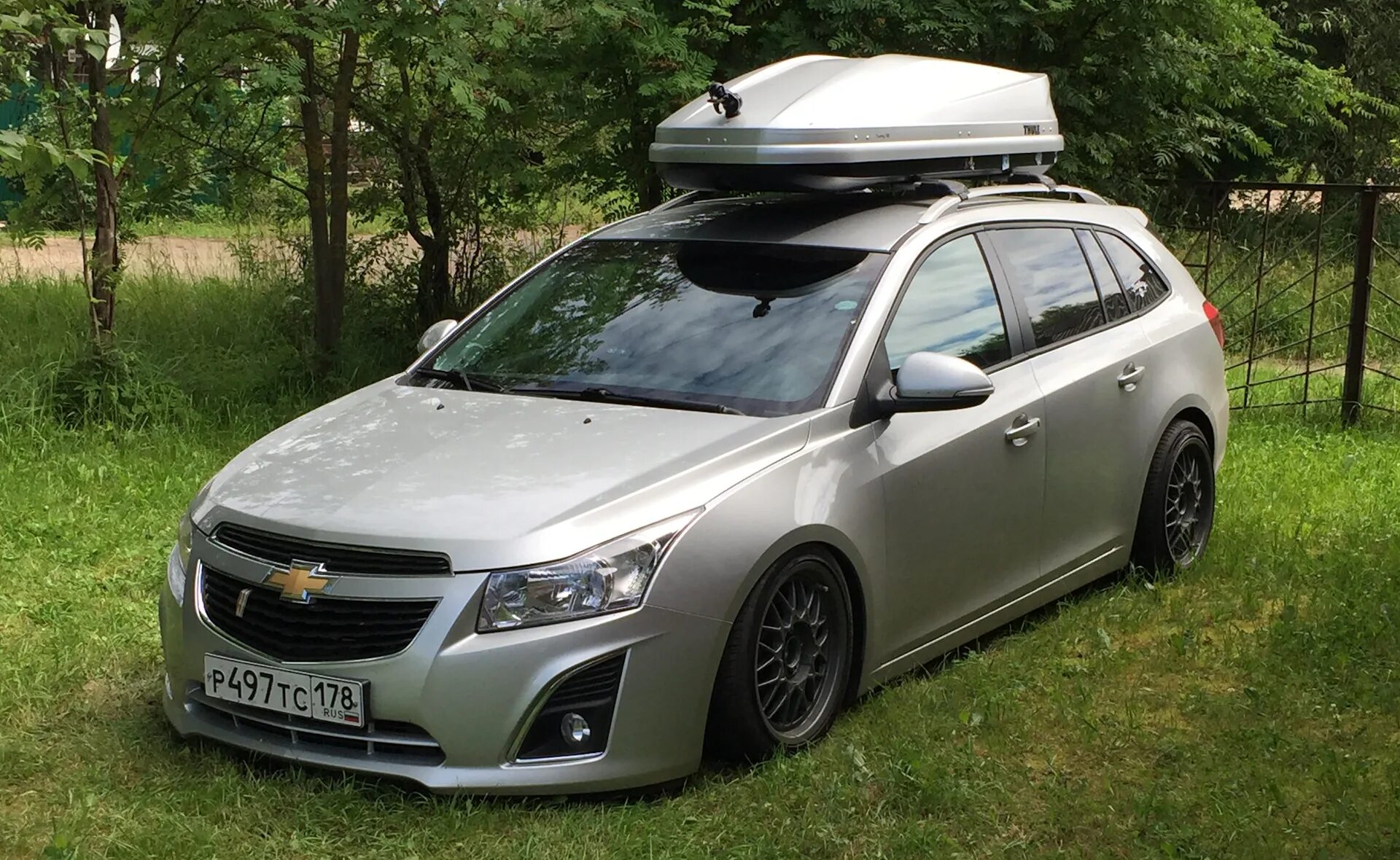 Шевроле Круз универсал. Chevrolet Cruze Wagon. Шевроле Круз универсал стенс. Chevrolet Cruze Wagon stance. Багажник круз универсал