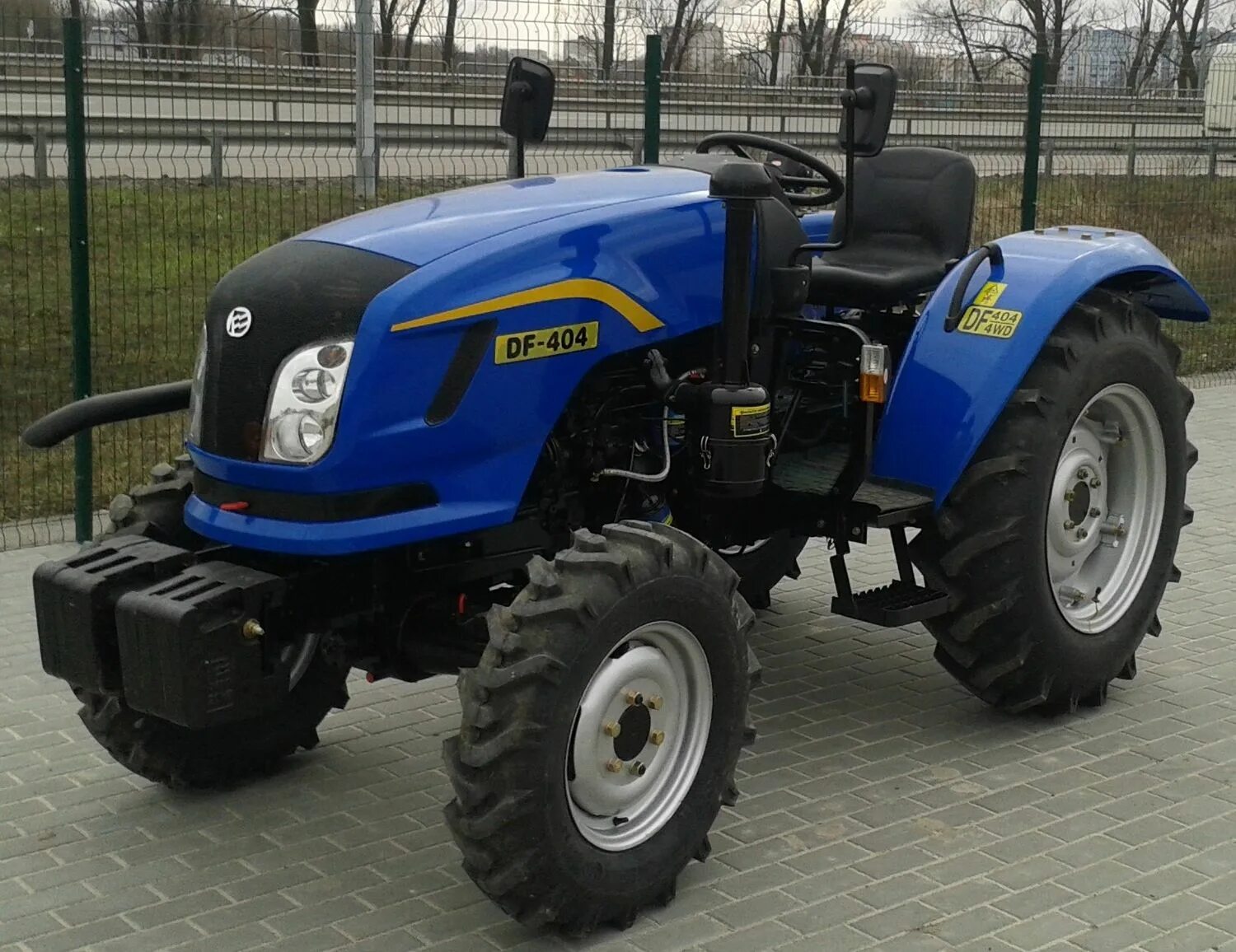 Донг фенг 404. Трактор df 404. трактор донг фенг 504. рактор dongfeng df-404 g2.