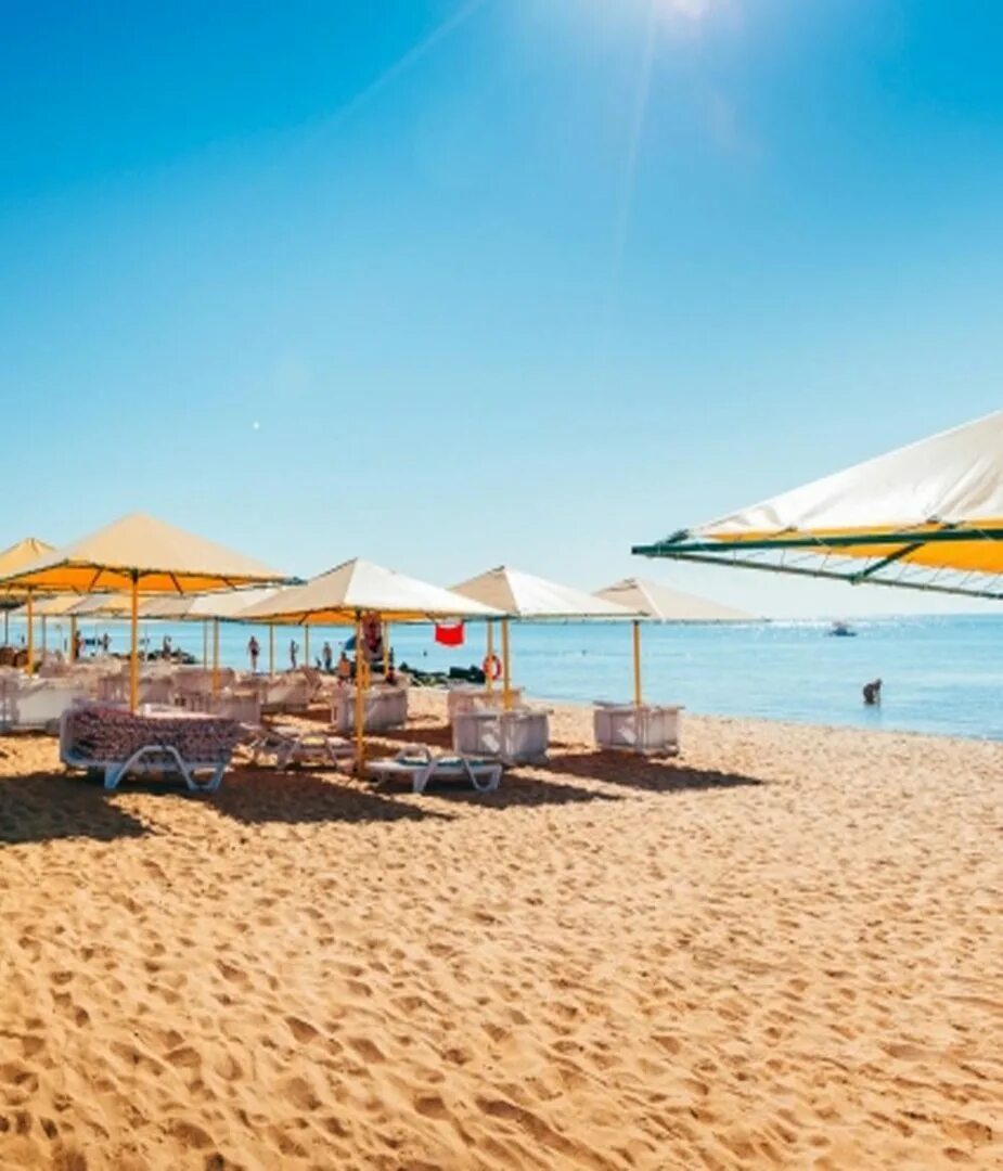 Золотой пляж феодосия фото пляжа и набережной Крым из Петербурга! 2 ночи за 2070 рублей горящий пакетный тур Fly2trip