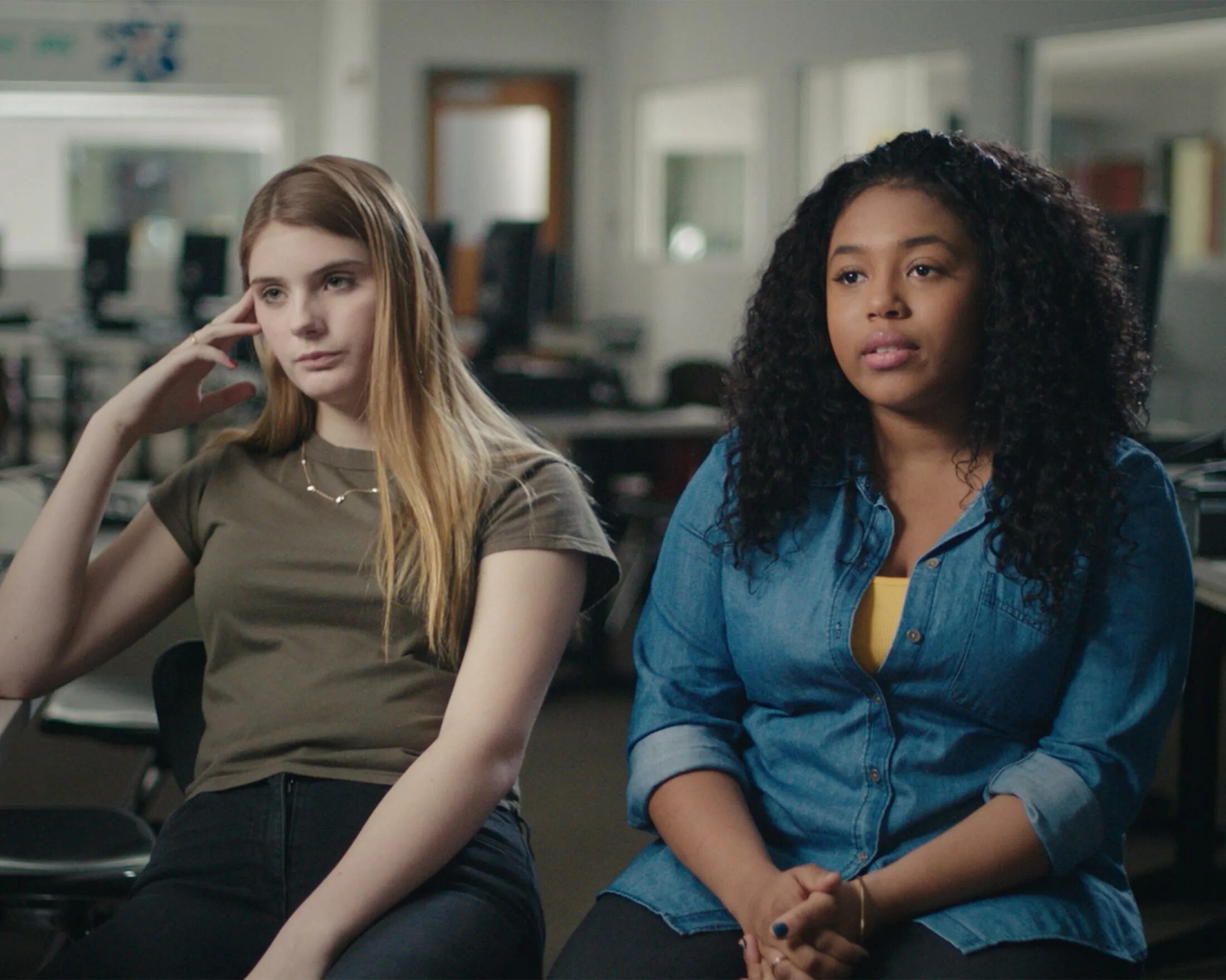 Coding girl. Tech girl. girls in tech. girls who code.