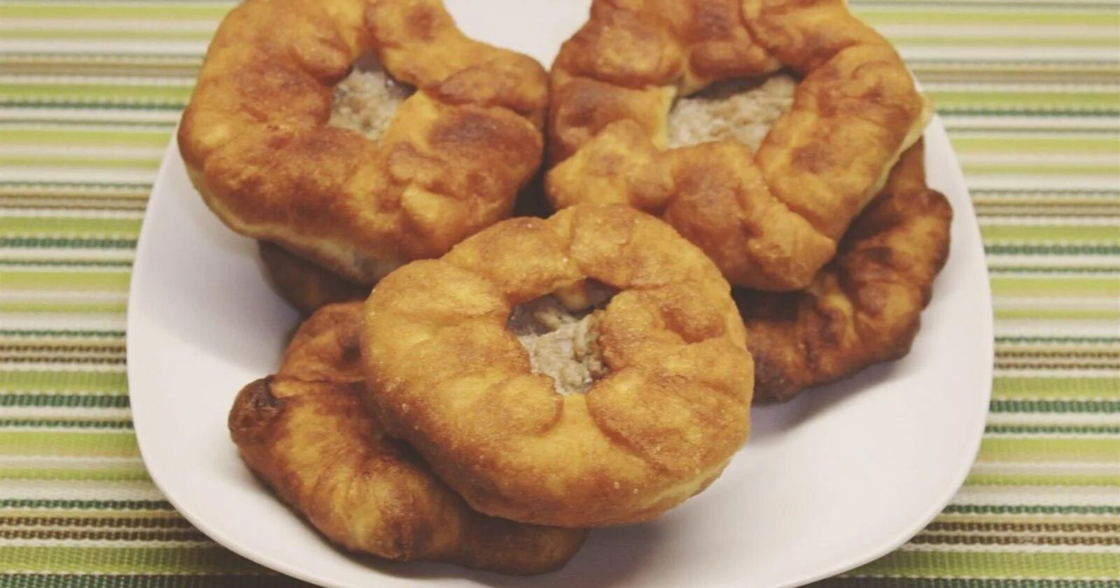 Как лепить беляши с мясом. Беляши. беляши с мясом. беляши домашние. открытые беляши с мясом.
