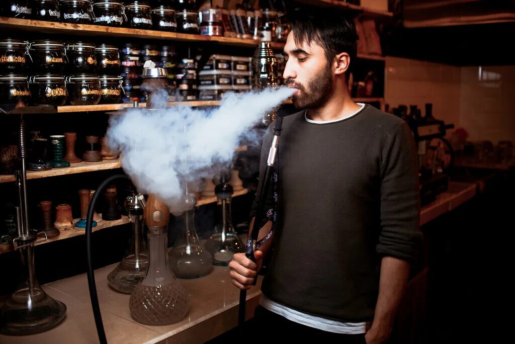 пробковый сбор в кафе. к нам можно со своим алкоголем. пробковый сбор в ресторане что это. кафе со своим алкоголем. кальянов lounge, москва.