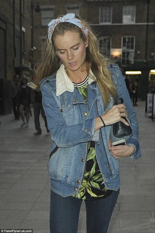 She leaves for london