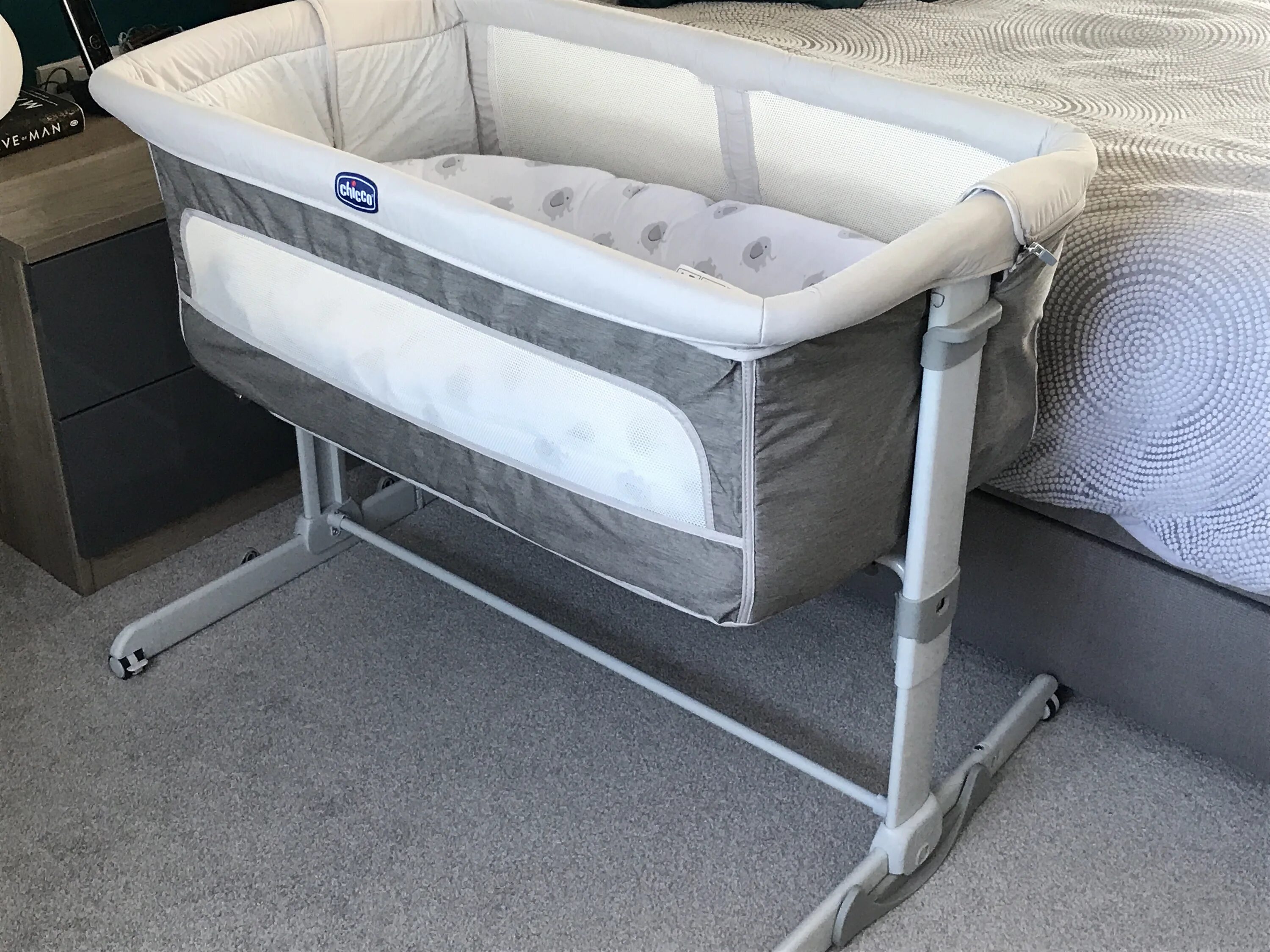 Колыбель chicco next2me. Люлька в кровать родителей для совместного сна. Приставная кроватка chicco next2me. Кроватка детская chicco next2me. Chicco приставная.