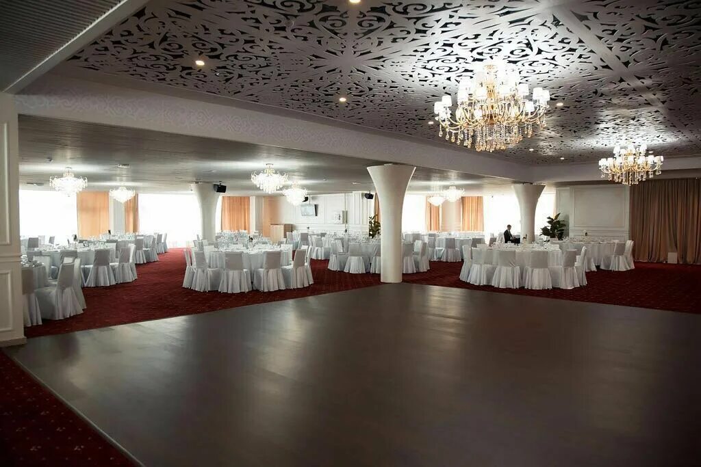 банкетный зал казахстан. банкетный зал для юбилея. банкетный залы в казахстане. банкетный зал император алматы алма арасан. мирас ресторан.