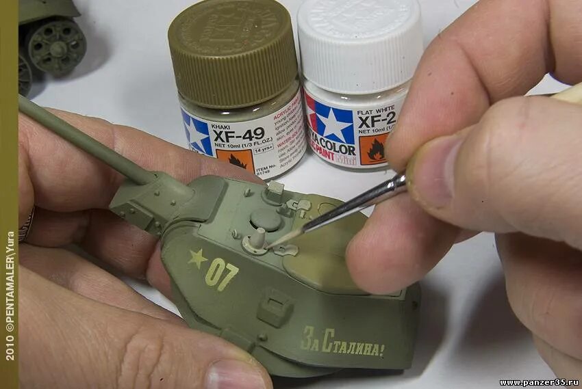 Краска для аэрографа моделизм. Покраска моделей аэрографом. Краски толстые. Краски warhammer краски citadel. Покраска моделей.