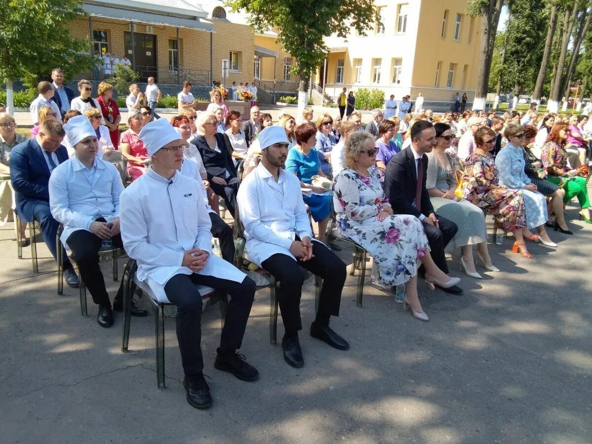 Учреждения здравоохранения нижнего новгорода. С днем медработника. Награждение медицинских работников. С днем медика фото. Праздник медработника в 2023 году.