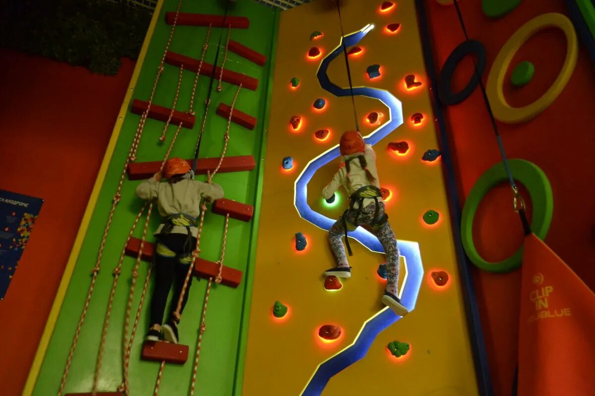 Хиппо одинцово развлекательный центр. Развлекательный центр одинцово. Атлас одинцово детский центр. Семейный развлекательный центр hippo. Развлекательный центр одинцово.