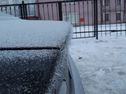 Иней на крыше