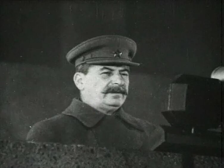 Выступление сталина по радио. Речь сталина в 1942 году. Речь сталина 3 июля 1941. Речь сталина в 1942 году. Сталин иосиф виссарионович выступление.