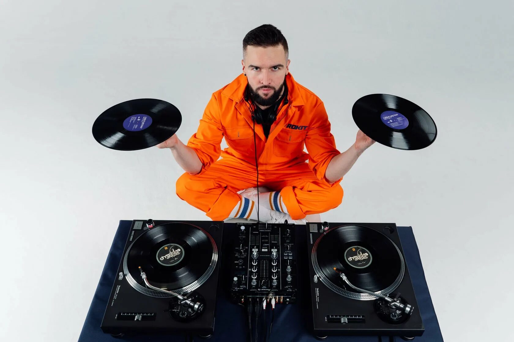 Бывший диджей. Dj rokit. варшавец игорь ди джей. диджей малов моджи. диджей на праздник.
