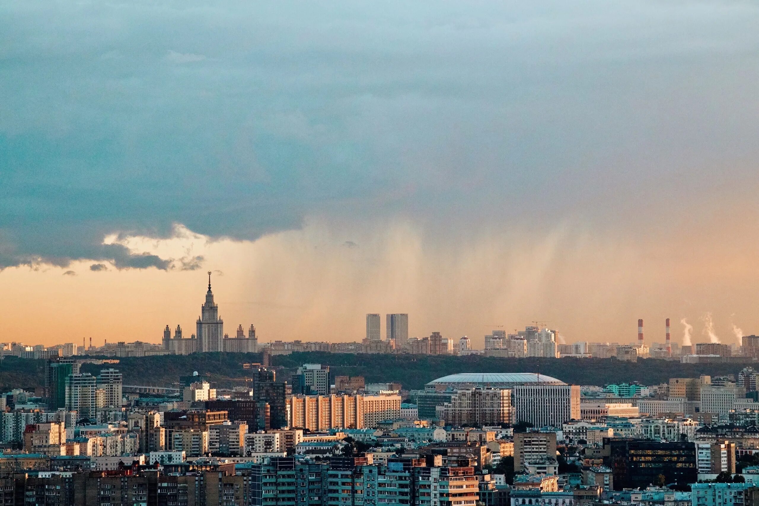 Гроза в Москве. Дождь в Москве. Ливень в Москве. Гроза в Москве фото. Ветер г москва