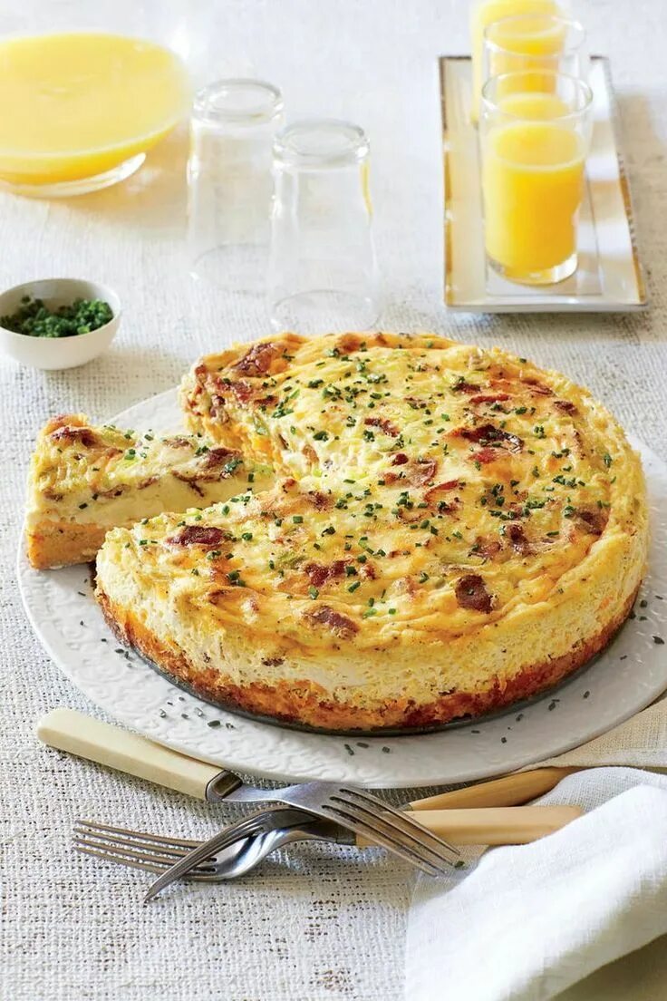 Блюда на завтрак быстро и вкусно рецепты. Блюда на завтрак. сыр на завтрак. быстрый завтрак. пирог на завтрак.