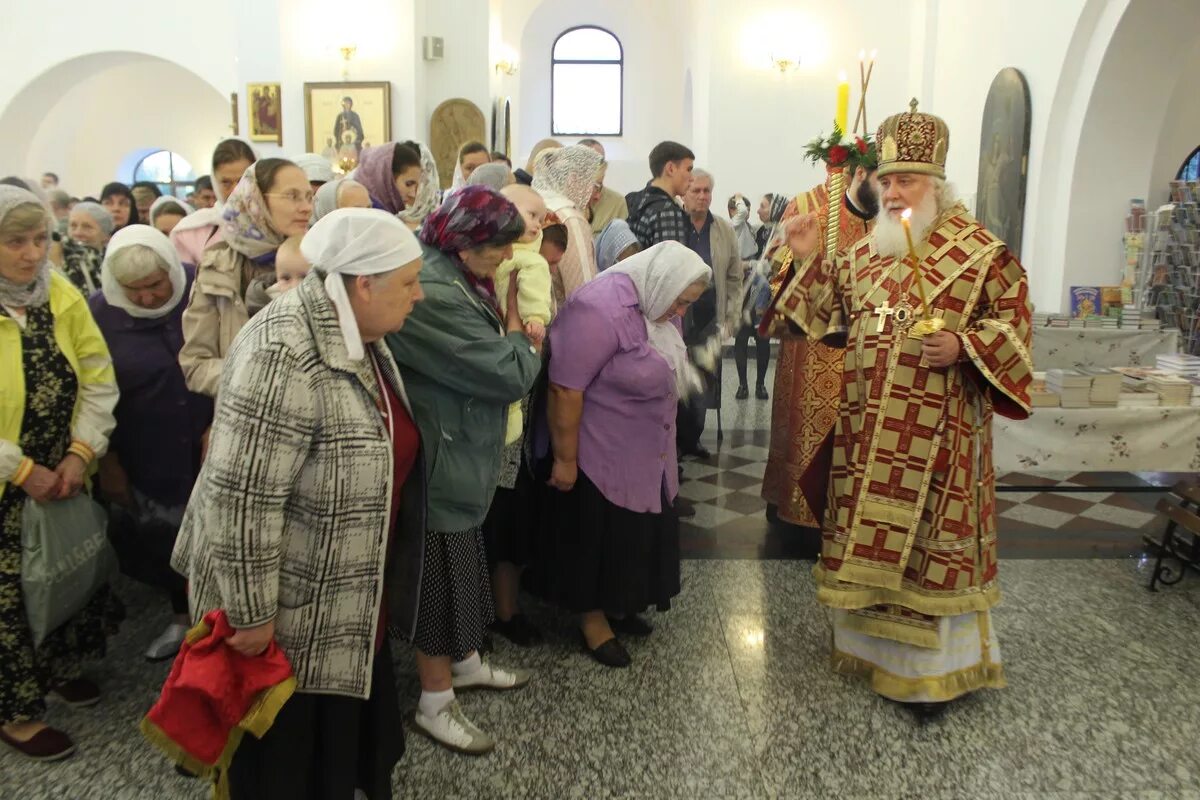 Расписание служб в храме усекновения в братеево. Храм усекновения главы иоанна предтечи в братеево расписание. Расписание служб в храме усекновения в братеево. Расписание храма иоанна предтечи в братеево. Храм усекновения главы иоанна предтечи в братеево настоятель.
