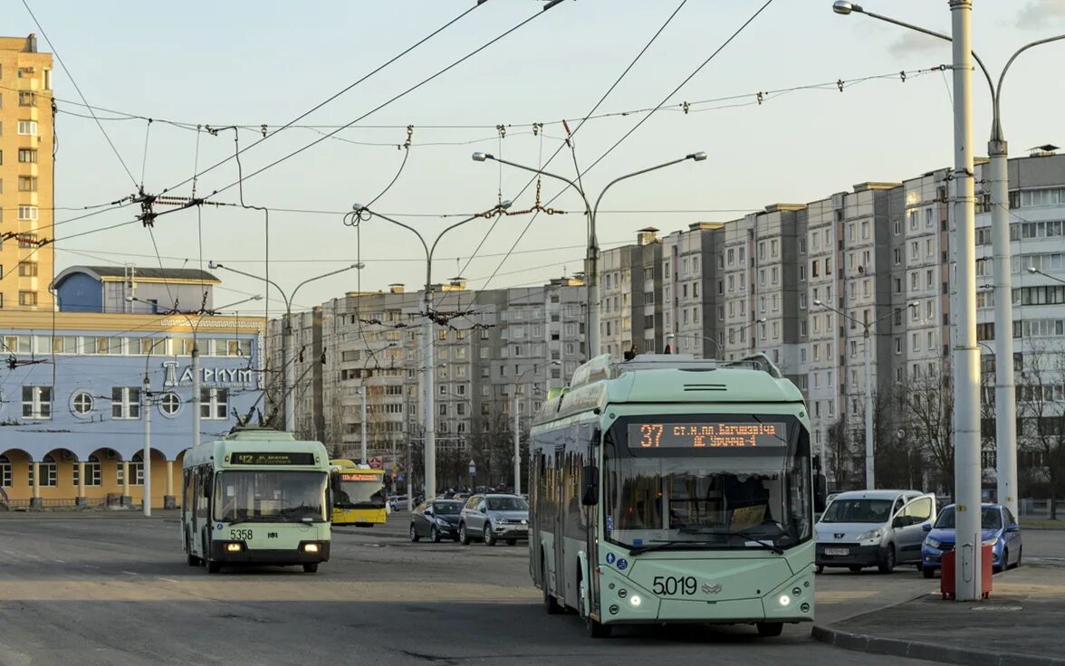 Троллейбус 40 изменение. Троллейбус БКМ 32100d Минск. Троллейбусы Минска 2021. Троллейбус 37. 37 МАРШП.