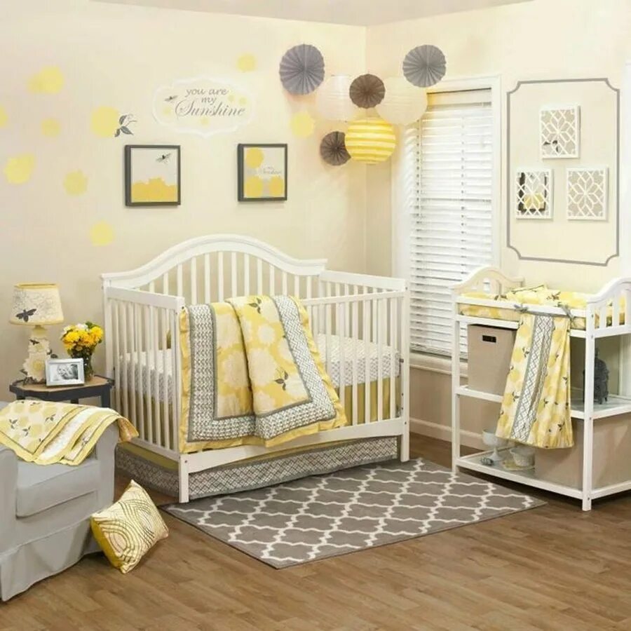 Baby and yellow. Комната для новорожденного. Детская с желтыми стенами. Детская комната в желтых тонах. Стильные детские комнаты для новорожденных.