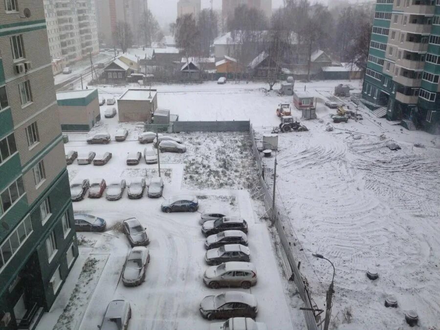 Прогноз ижевск сегодня. Снегопады ижевск 2025. снег в ижевске. первый снег ижевск. сугробы в ижевске.