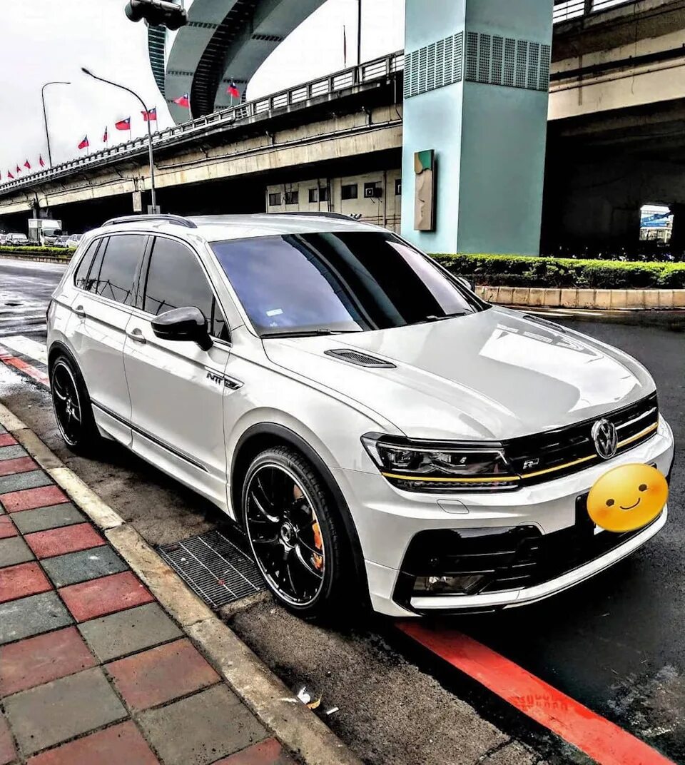 Тигуан 2 тюнинг. Vw tiguan r-line. фольксваген тигуан 2 r-line. tiguan 2 tuning. vw tiguan r line 2025 tuning.