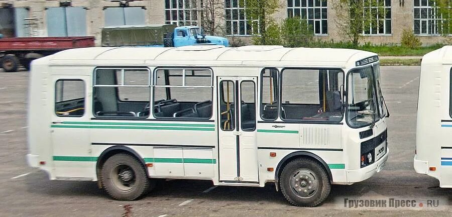 Вместимость автобуса паз 32053. Паз низкопольный 3237. Паз максимальная скорость. Автобус паз 32053 вес. Паз 3205.
