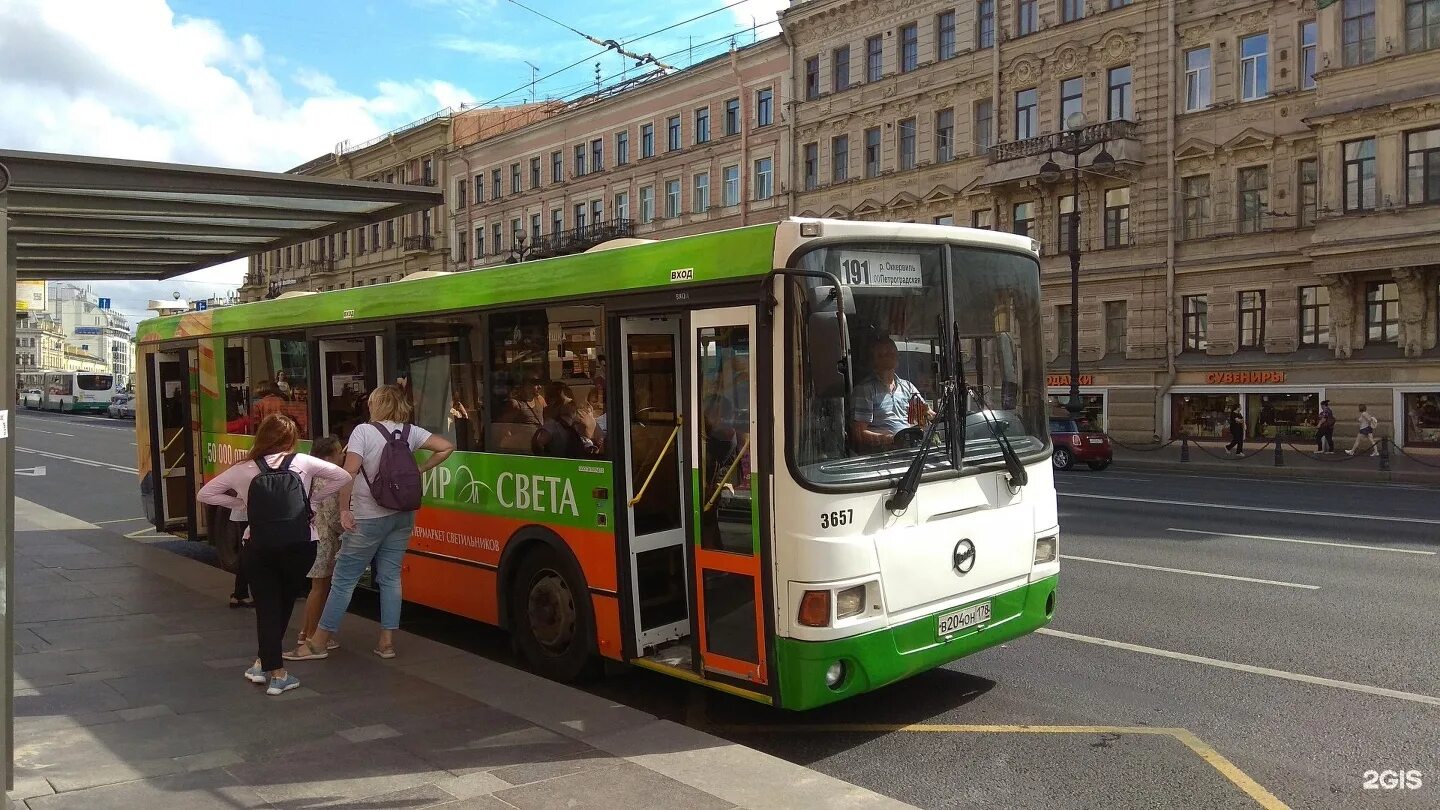 Золотой автобус спб. Автобус 191 Санкт-Петербург. Автобус 191 Санкт-Петербург маршрут. Автобус 191 Москва. Автобус 191 маршрут остановки.