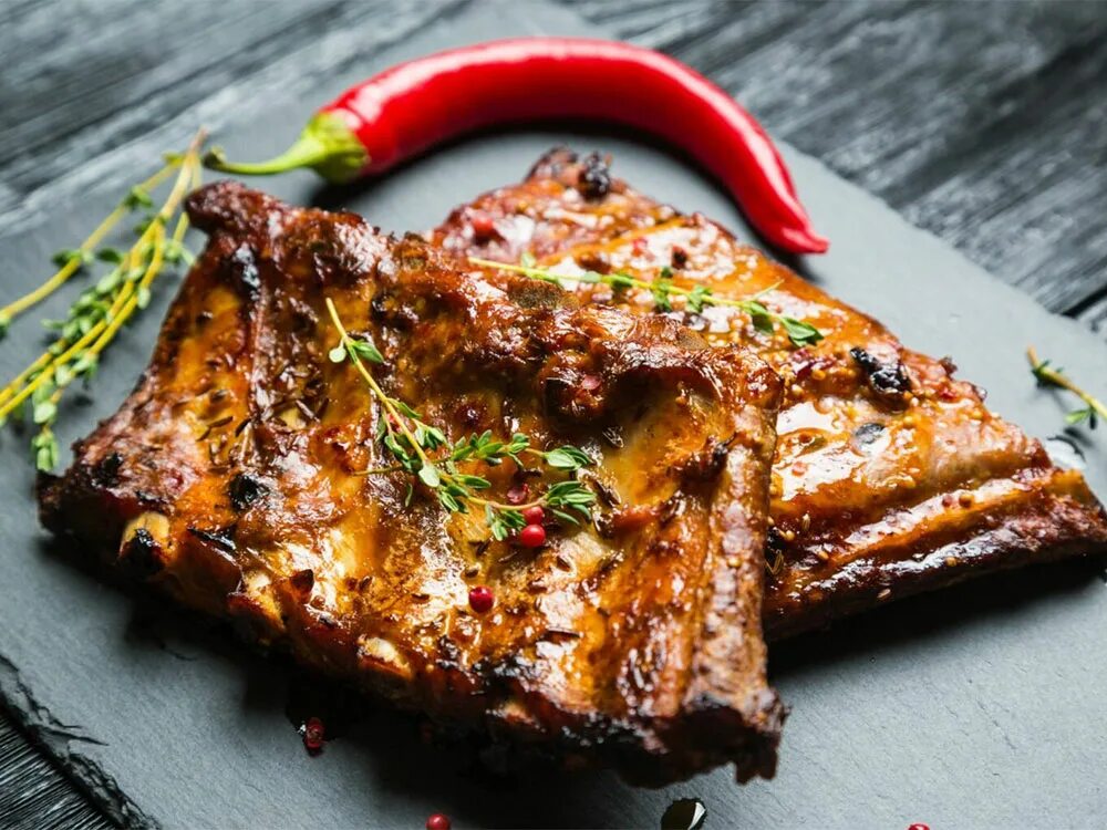 Свиные ребра. Свинина ребра. Свиные ребра. Ребра свиные мясные. Ребра свиные охл 1кг.