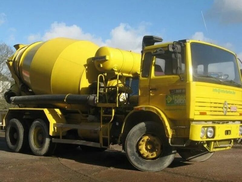 Renault g300. Рено бетономешалка. Рено g300. Renault g230 VIRP 10 m7 Tanker Truck Sides Armee de l'Air.