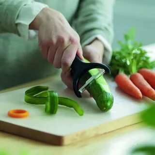 Чистка овощей